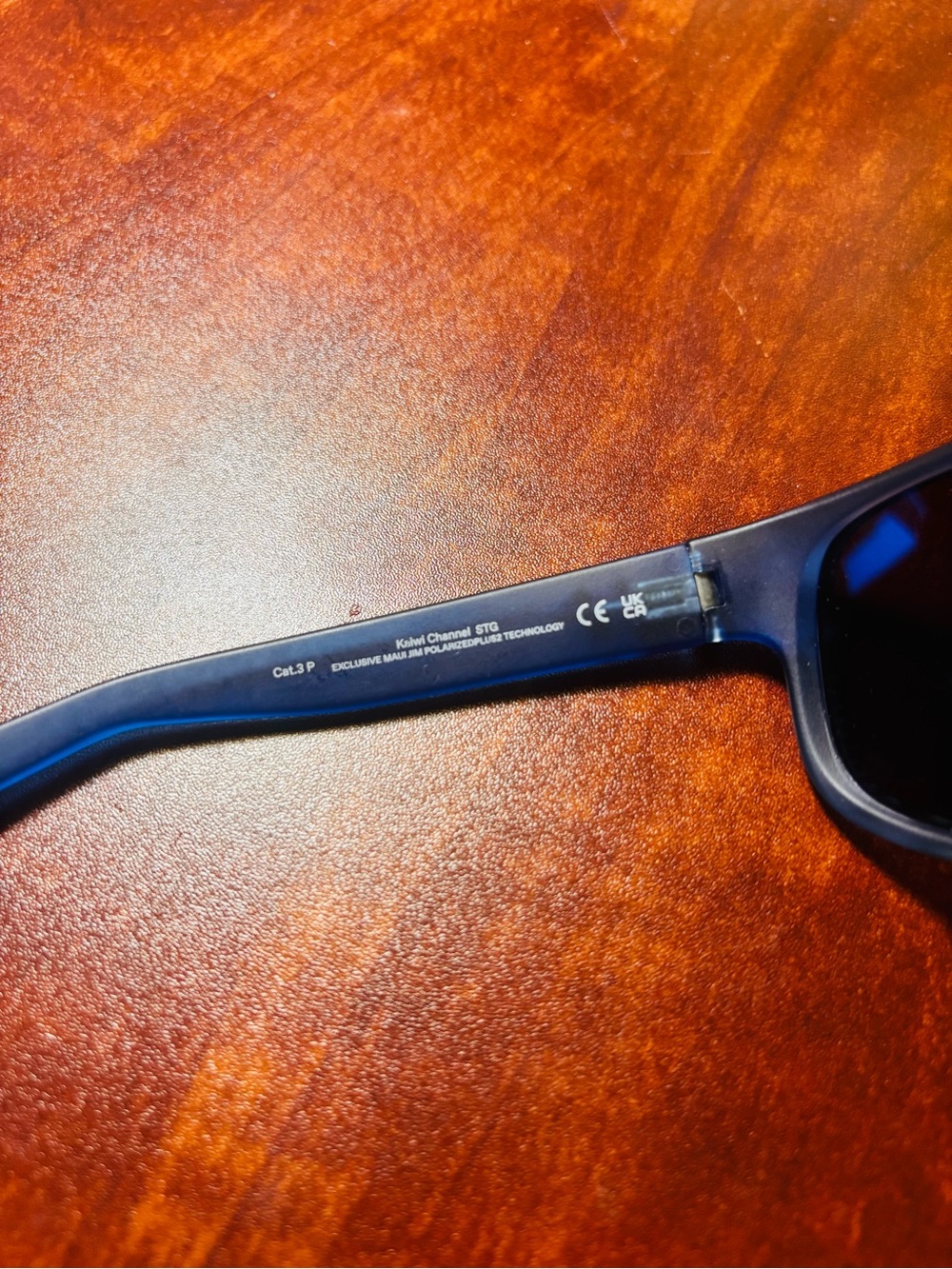 Maui Jim KAIWI CHANNEL Polarized Wrap Sunglasses Blue Black w/Blue Hawaii Lenses - Picture 10 of 15